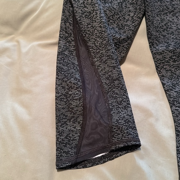 Lululemon tights - Picture 4 of 5